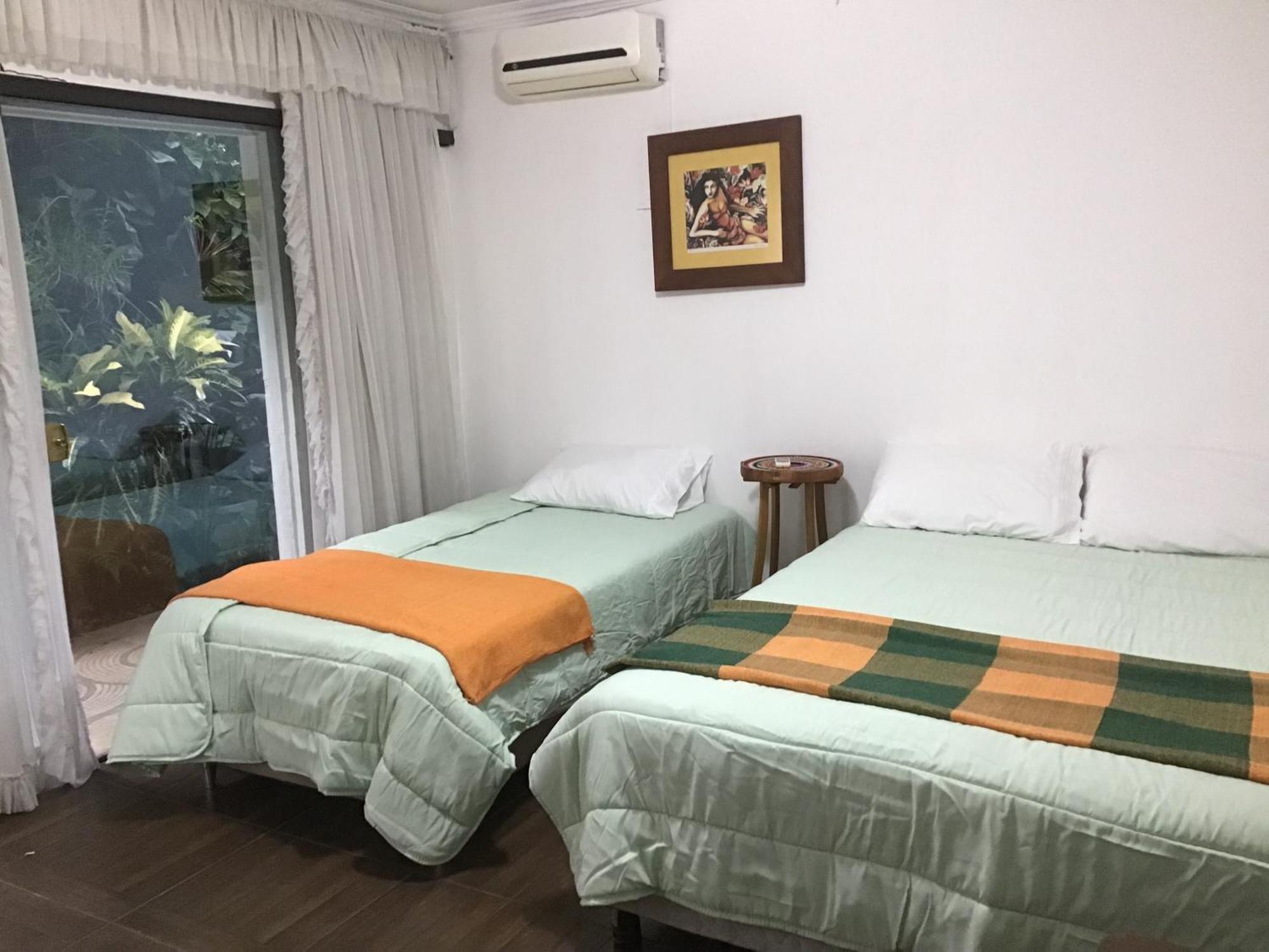 Granados Bed and Breakfast Ασουνσιόν Εξωτερικό φωτογραφία